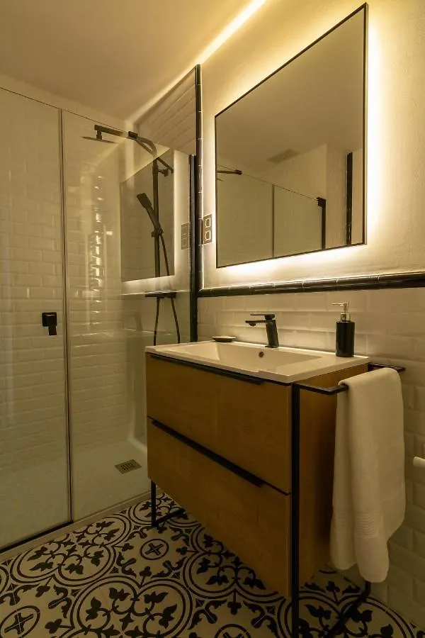 Bilbao Henao Park De Bilbao Suites, En Pleno Centro Con Garaje Directo 0*,  Spain