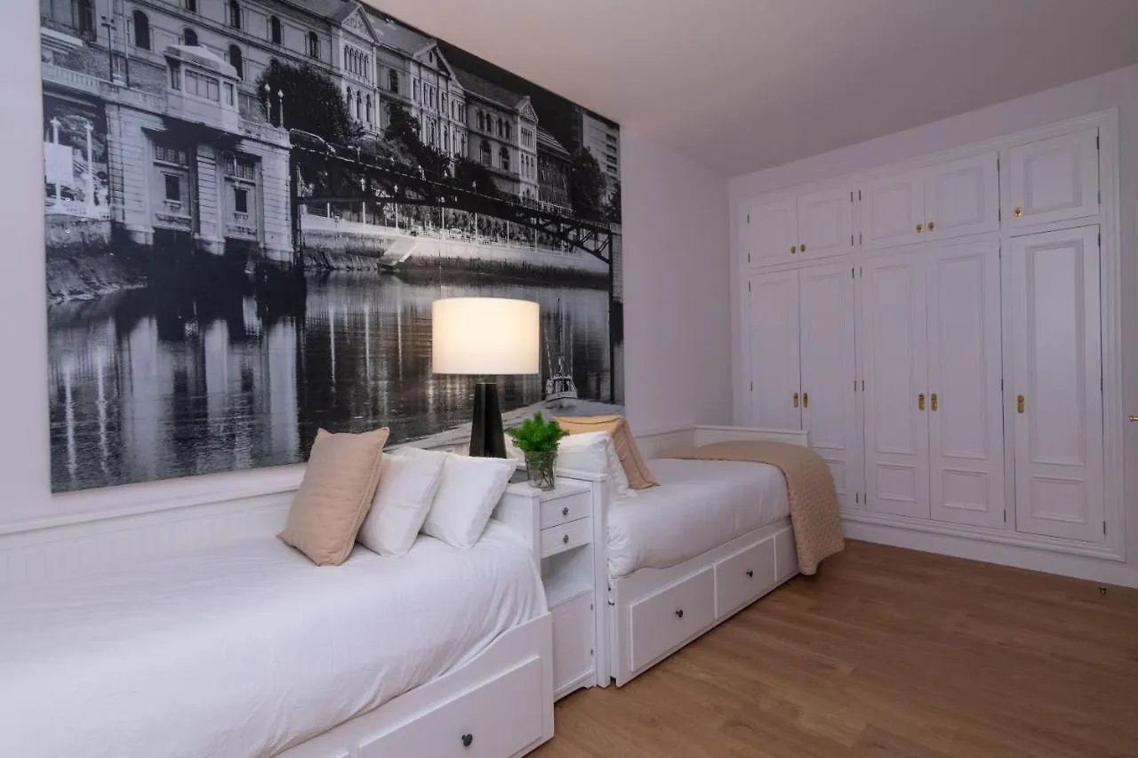 Bilbao Henao Park De Bilbao Suites, En Pleno Centro Con Garaje Directo Apartment